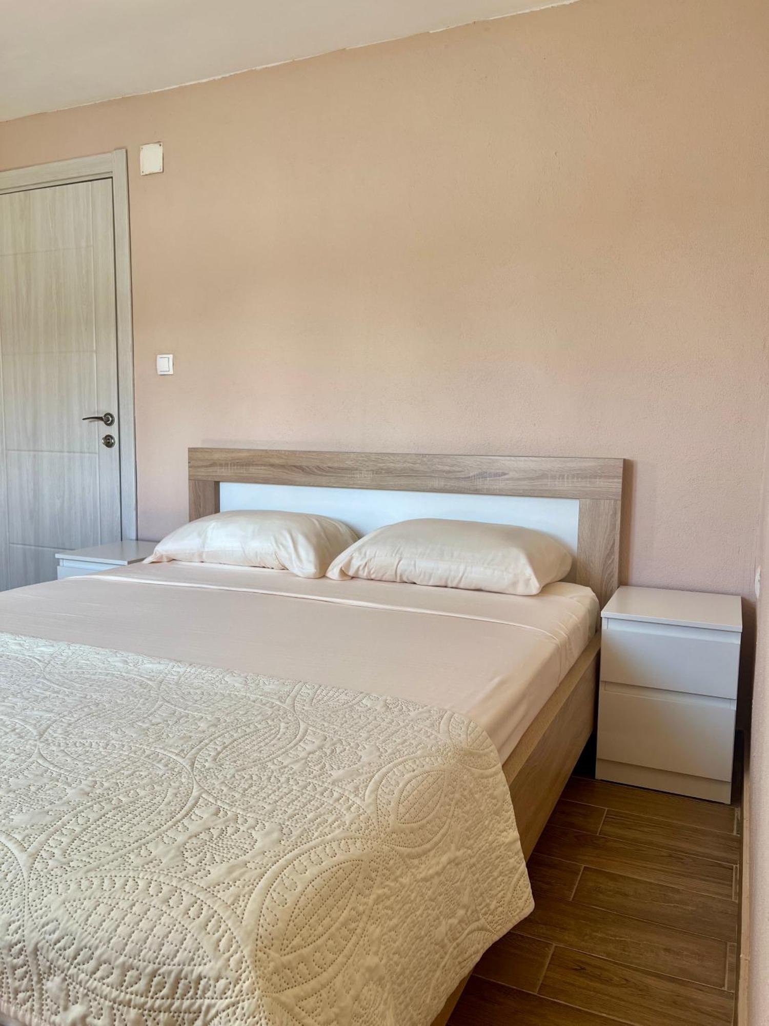 Lakeside Harmony Apartment Golubovci 외부 사진
