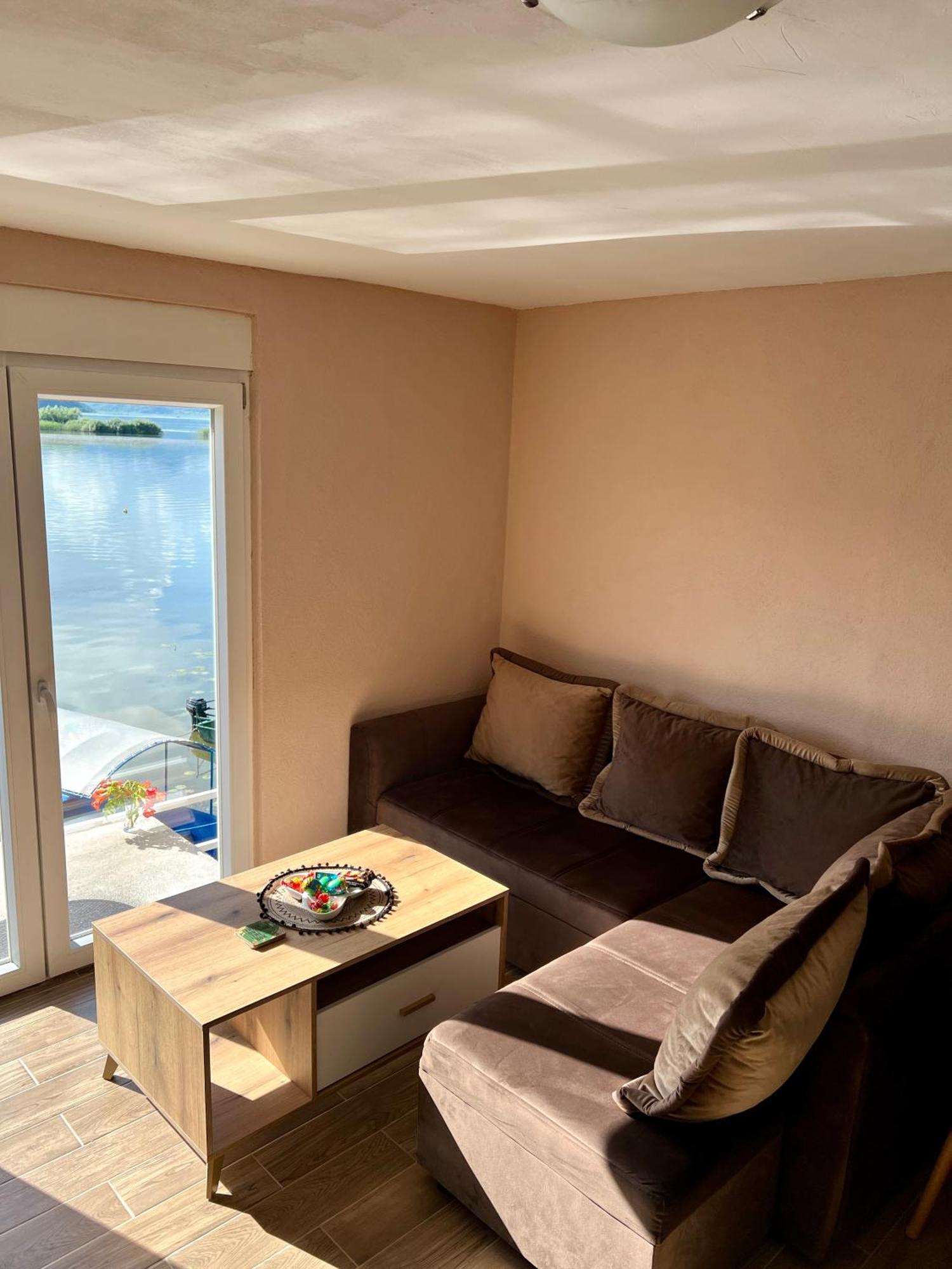 Lakeside Harmony Apartment Golubovci 외부 사진