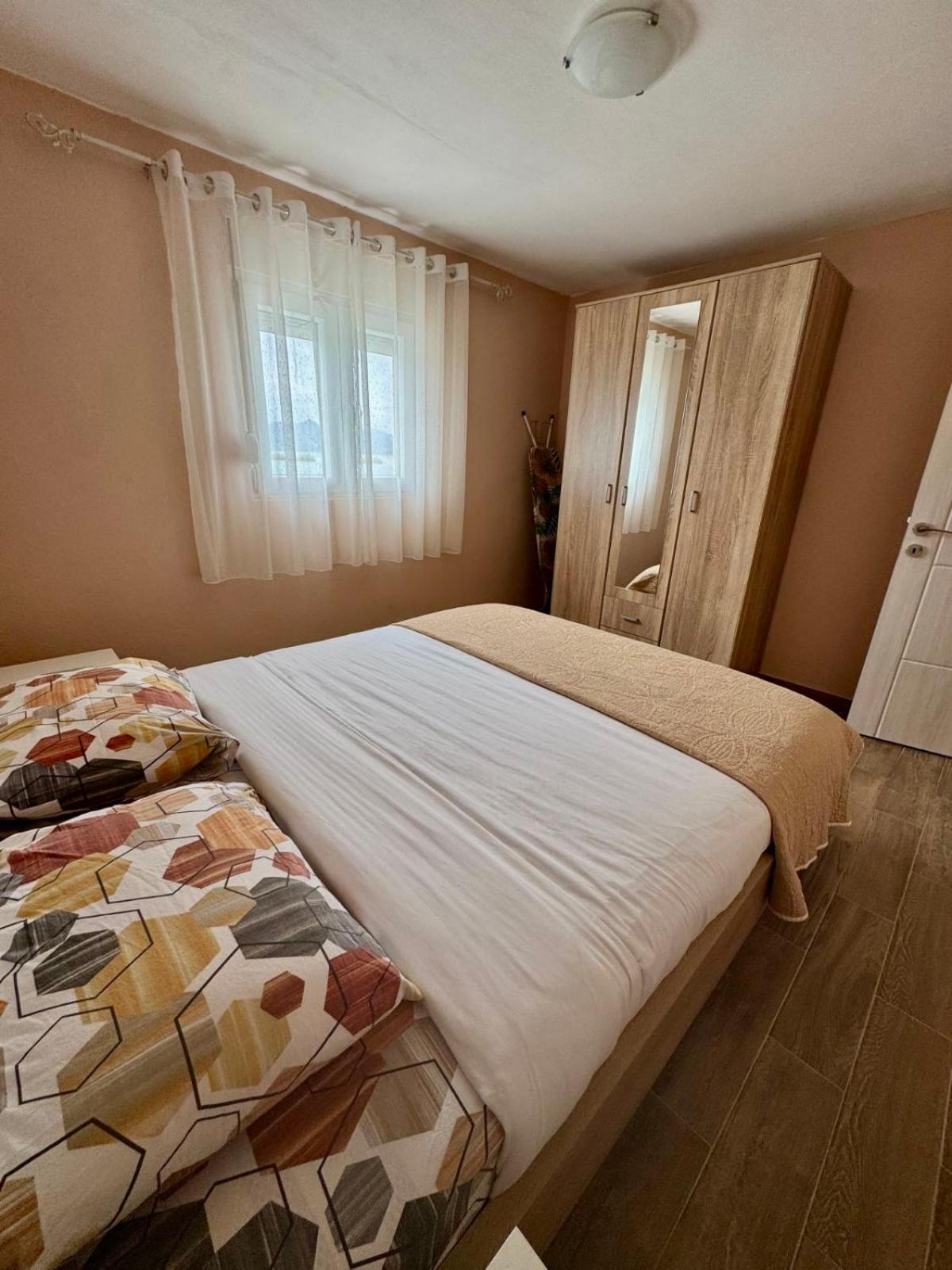 Lakeside Harmony Apartment Golubovci 외부 사진