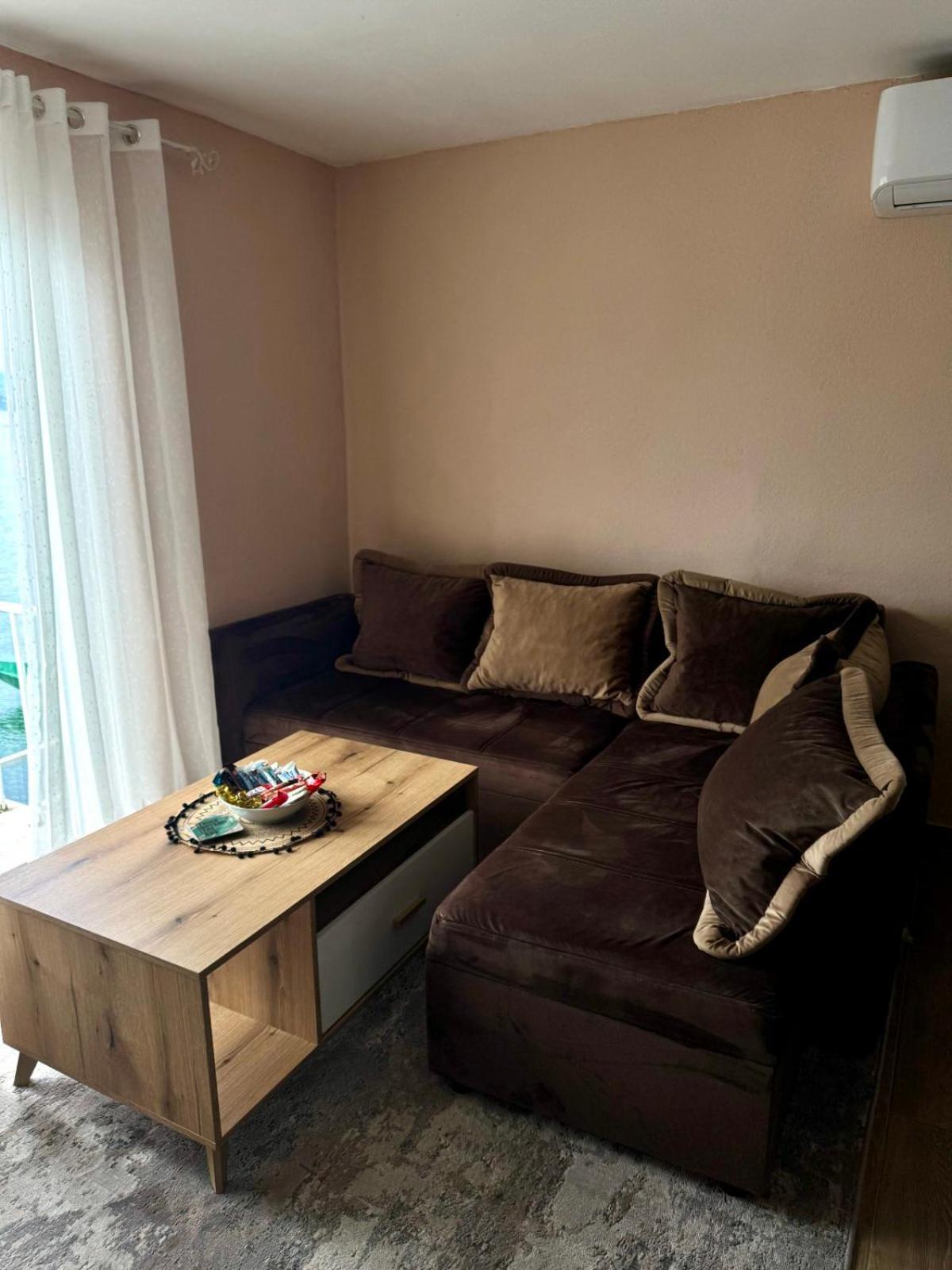 Lakeside Harmony Apartment Golubovci 외부 사진